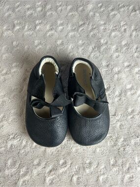 Robeez Black Baby Girl Flats Shoes Bows Size 18-24 Months Soft Sole